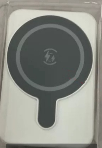 0ab1659f-86a5-473f-a578-3197cc528ec1.jpg Mini Magnetic Wireless Power Bank 5000mAh – Fast Charge & Travel Ready