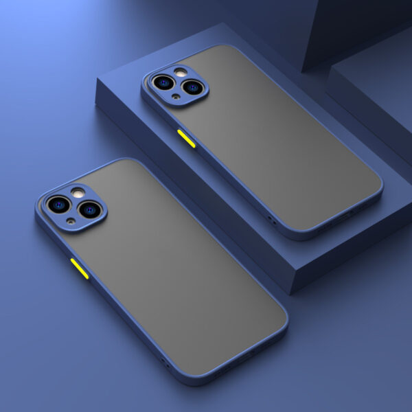 3f8c9c32-e69f-4bfc-86d5-4db88b8ae39d.jpg Fine Hole Skin-Sensing iPhone Case – Frosted Hard Protective Cover